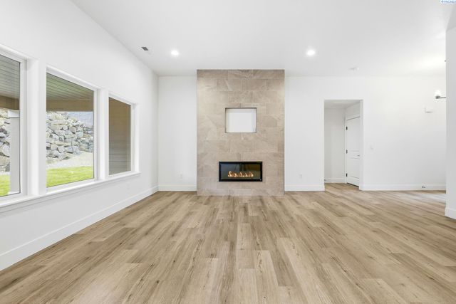 6556 W 29th Ct, Kennewick, WA 99338