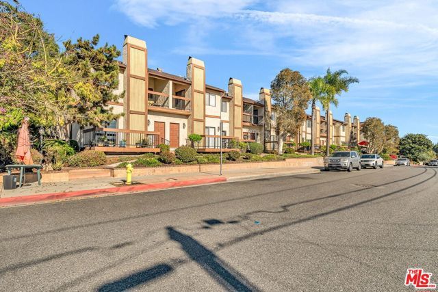 2333 241st Street 3, Lomita, CA 90717