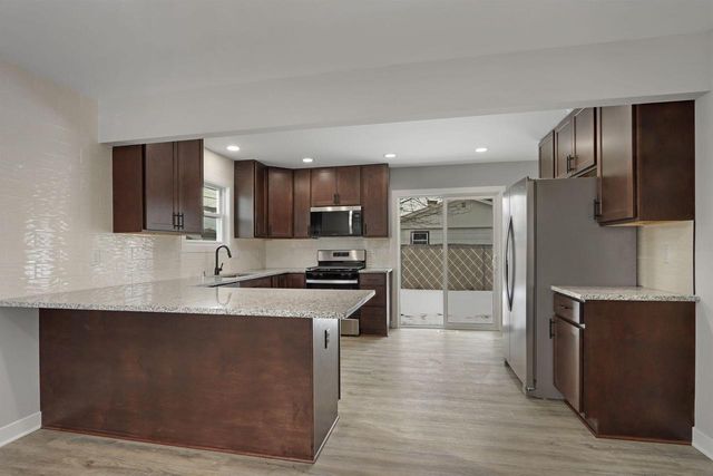 1703 84th PLACE, Kenosha, WI 53143