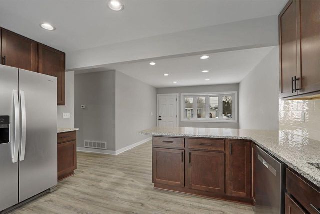 1703 84th PLACE, Kenosha, WI 53143