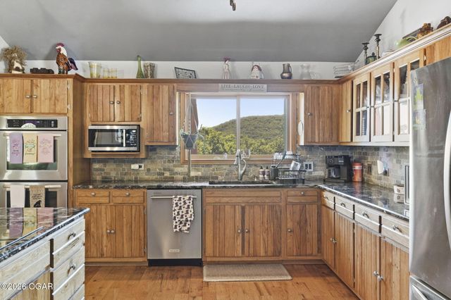 174 Lunker Bass Lane, Shell Knob, MO 65747