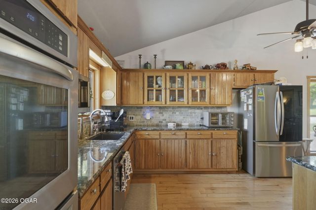 174 Lunker Bass Lane, Shell Knob, MO 65747