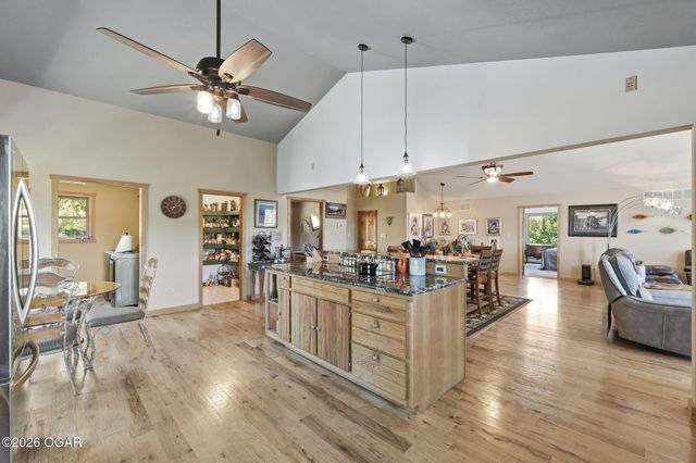 174 Lunker Bass Lane, Shell Knob, MO 65747