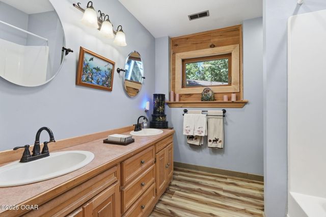 174 Lunker Bass Lane, Shell Knob, MO 65747