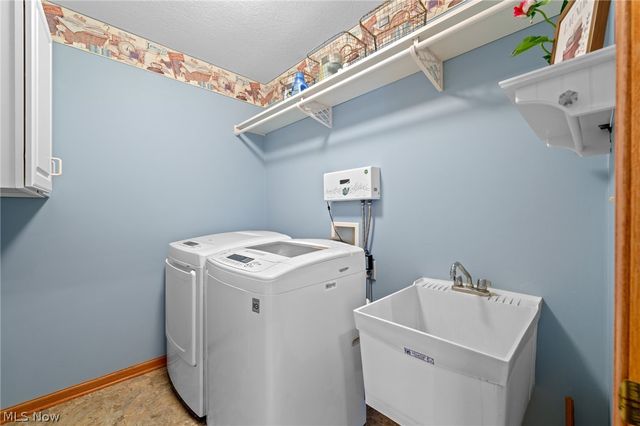 3489 Cobblestone Lane, Cuyahoga Falls, OH 44223