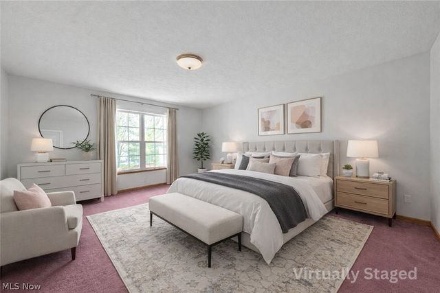 3489 Cobblestone Lane, Cuyahoga Falls, OH 44223