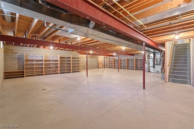 3489 Cobblestone Lane, Cuyahoga Falls, OH 44223