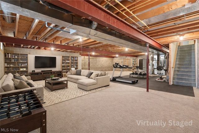 3489 Cobblestone Lane, Cuyahoga Falls, OH 44223