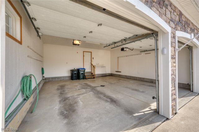 3489 Cobblestone Lane, Cuyahoga Falls, OH 44223