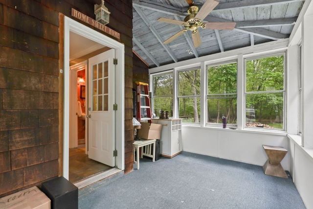 12 Elm St, Foxboro, MA 02035