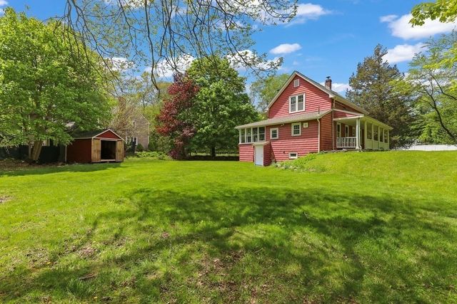 12 Elm St, Foxboro, MA 02035