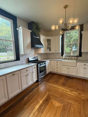 616 N 3rd Street, Danville, KY 40422