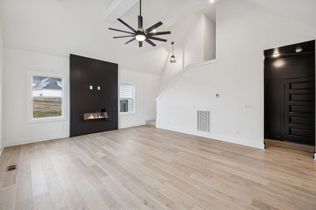 1501 Opossum Paw Rd, Beechgrove, TN 37018