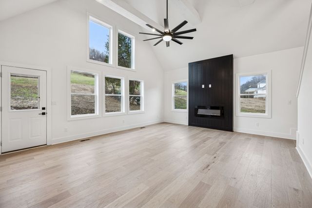 1501 Opossum Paw Rd, Beechgrove, TN 37018