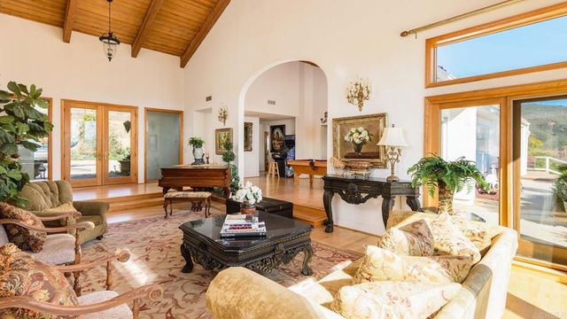 20780 Fortuna Del Norte, Escondido, CA 92029