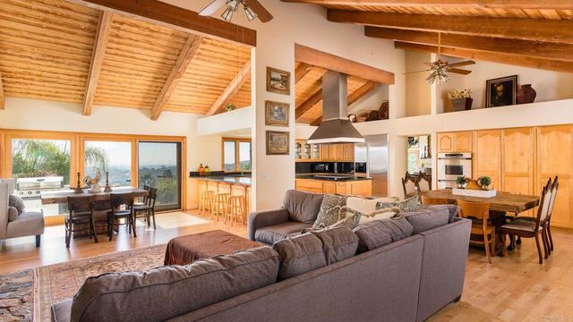 20780 Fortuna Del Norte, Escondido, CA 92029