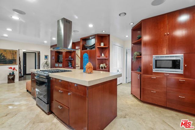 5008 Valley Ridge Avenue, View Park, CA 90043