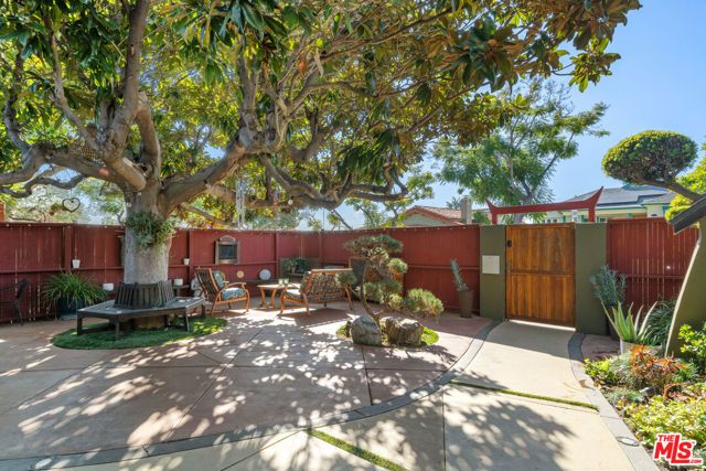 5008 Valley Ridge Avenue, View Park, CA 90043