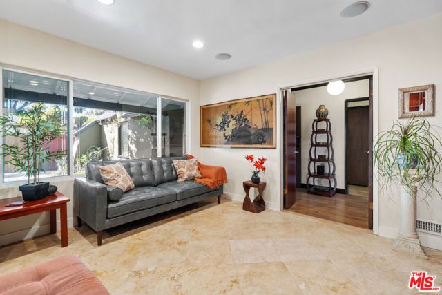 5008 Valley Ridge Avenue, View Park, CA 90043