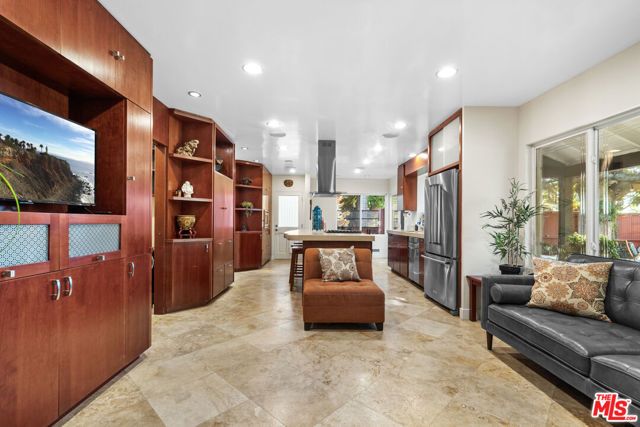 5008 Valley Ridge Avenue, View Park, CA 90043