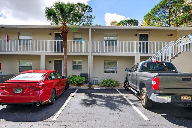 930 LA COSTA CIRCLE 2, Sarasota, FL 34237