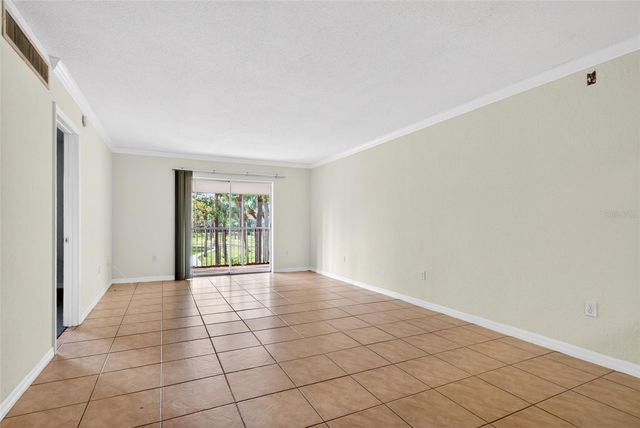 930 LA COSTA CIRCLE 2, Sarasota, FL 34237