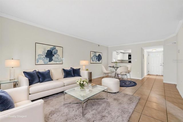 930 LA COSTA CIRCLE 2, Sarasota, FL 34237