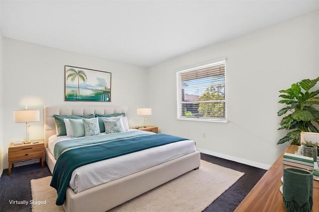 930 LA COSTA CIRCLE 2, Sarasota, FL 34237