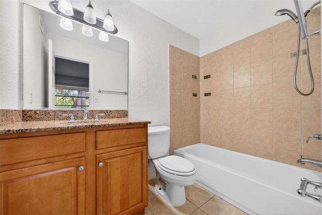 930 LA COSTA CIRCLE 2, Sarasota, FL 34237