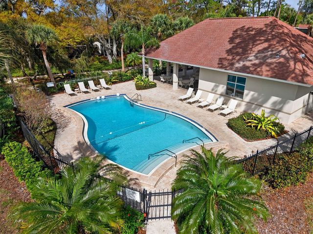 930 LA COSTA CIRCLE 2, Sarasota, FL 34237