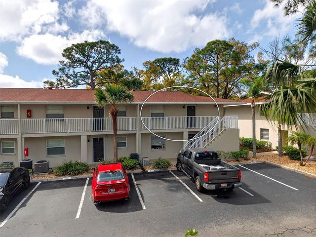 930 LA COSTA CIRCLE 2, Sarasota, FL 34237