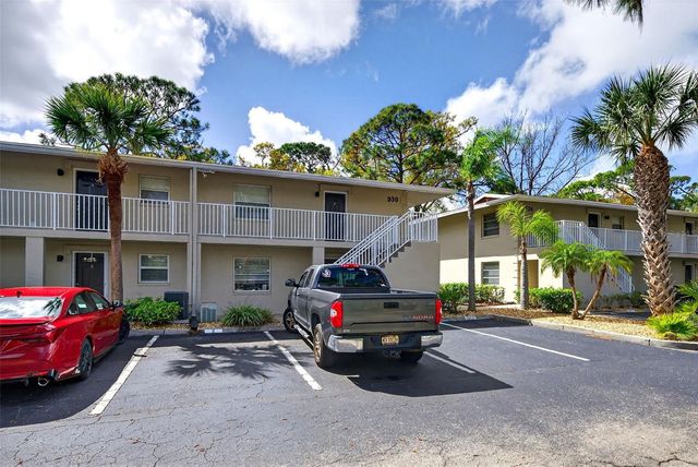 930 LA COSTA CIRCLE 2, Sarasota, FL 34237