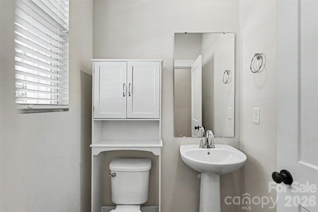 9521 Munsing Drive, Charlotte, NC 28269