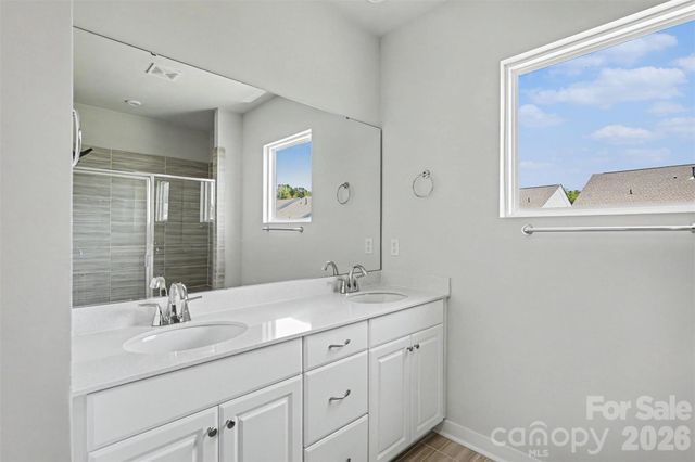 9521 Munsing Drive, Charlotte, NC 28269