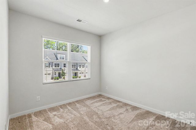 9521 Munsing Drive, Charlotte, NC 28269