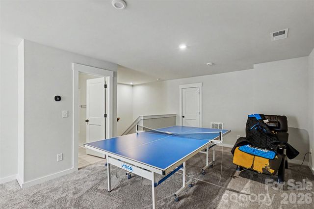 9521 Munsing Drive, Charlotte, NC 28269