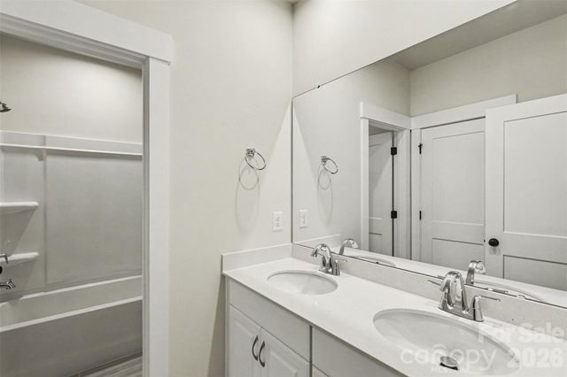 9521 Munsing Drive, Charlotte, NC 28269