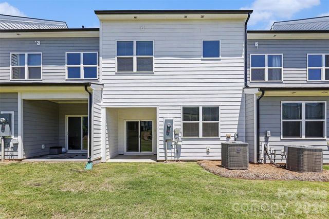 9521 Munsing Drive, Charlotte, NC 28269