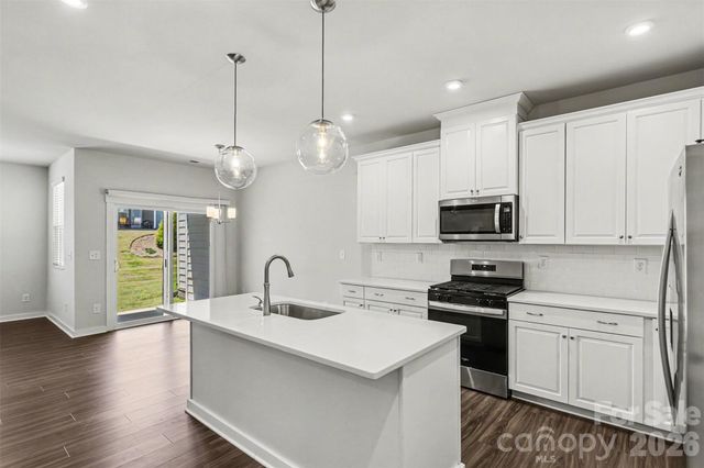 9521 Munsing Drive, Charlotte, NC 28269