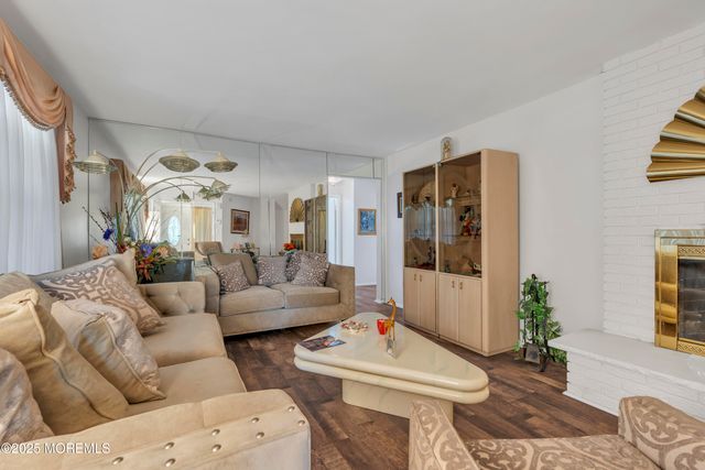 14 Dolan Avenue, Aberdeen, NJ 07747