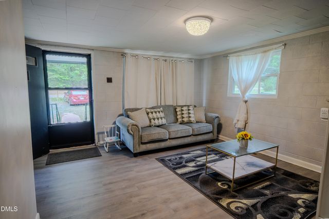 762 Hillsboro Street, Pittsboro, NC 27312