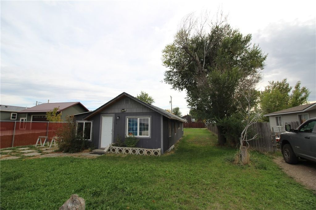 816 2nd Street W, Hardin, MT 59034 photo 5