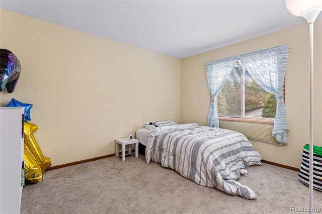 24982 Portsmouth Avenue, Novi, MI 48374