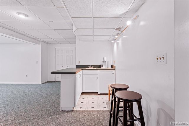 24982 Portsmouth Avenue, Novi, MI 48374