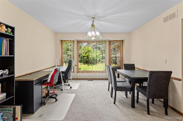 24982 Portsmouth Avenue, Novi, MI 48374