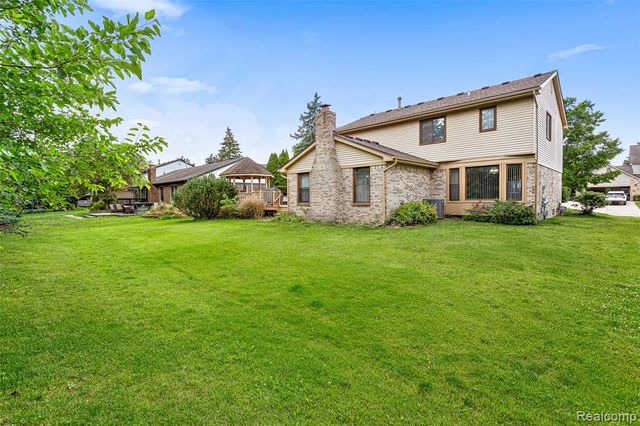 24982 Portsmouth Avenue, Novi, MI 48374