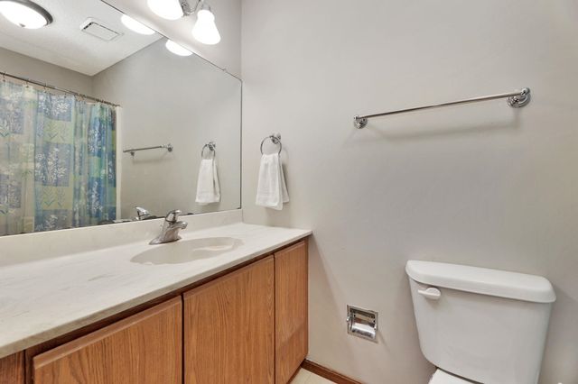 6525 W Oneil St, Wichita, KS 67212