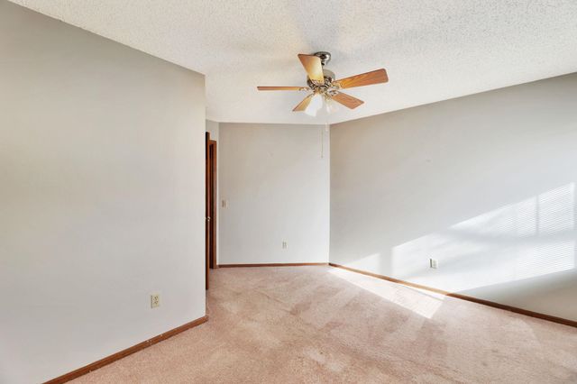 6525 W Oneil St, Wichita, KS 67212