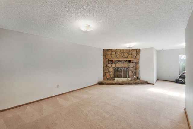 6525 W Oneil St, Wichita, KS 67212