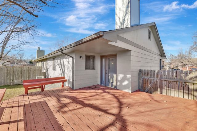 6525 W Oneil St, Wichita, KS 67212